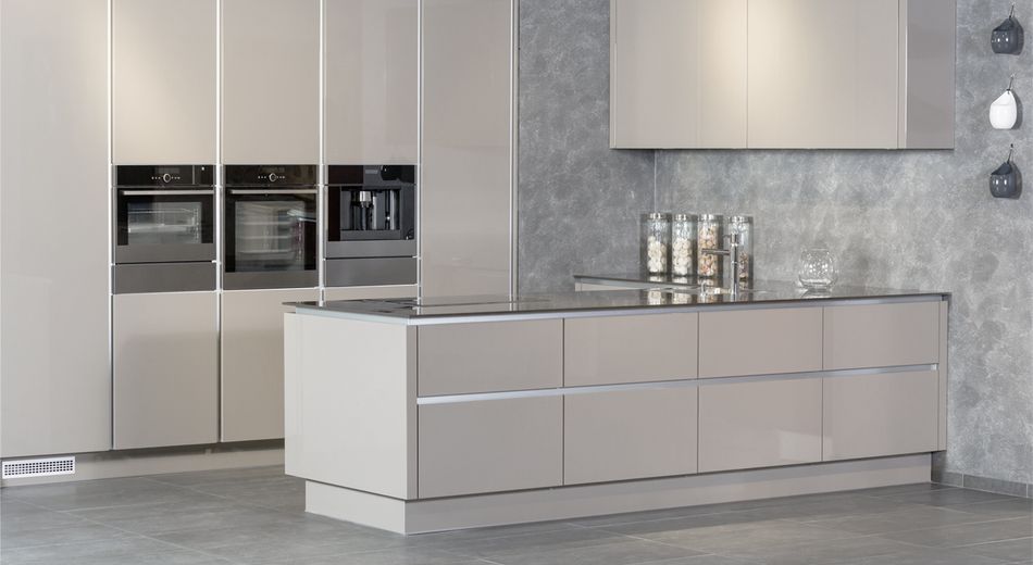 A1-PVC-Deluxe-Gray application